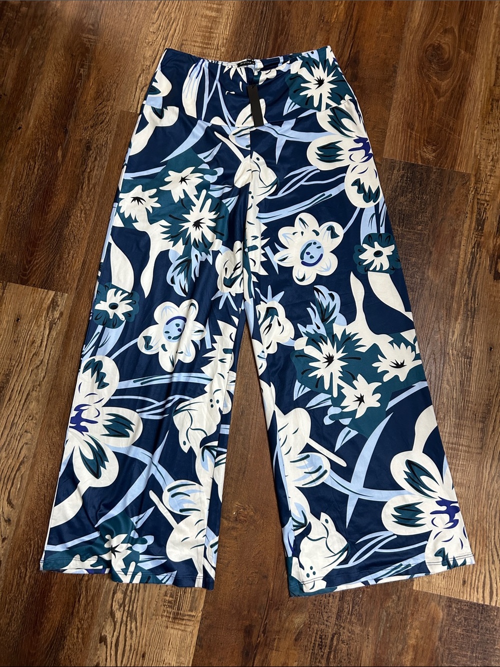 Floral Wide-Leg Pants in Navy & White by Arolina